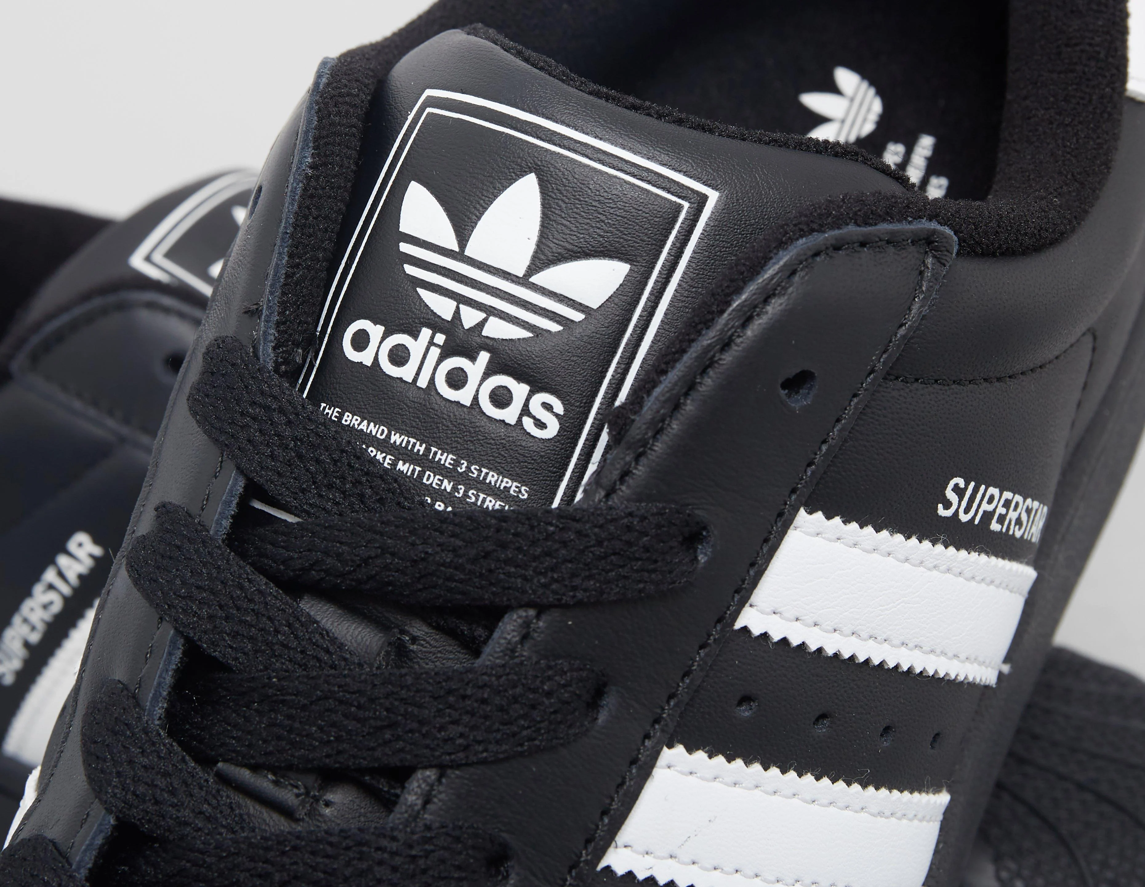 Superstar II - Image 2