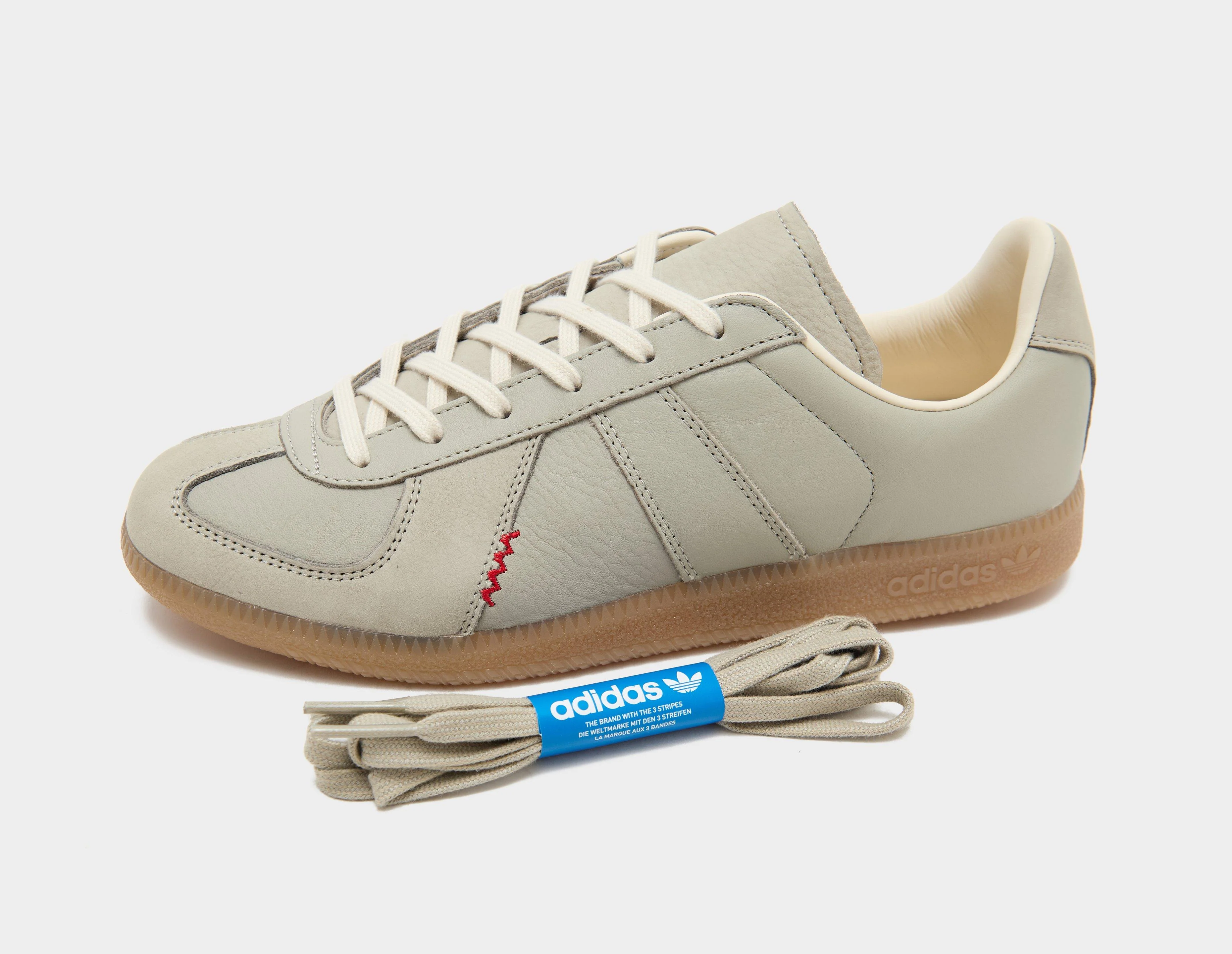 x Hartcopy BW Army Women's - Image 6